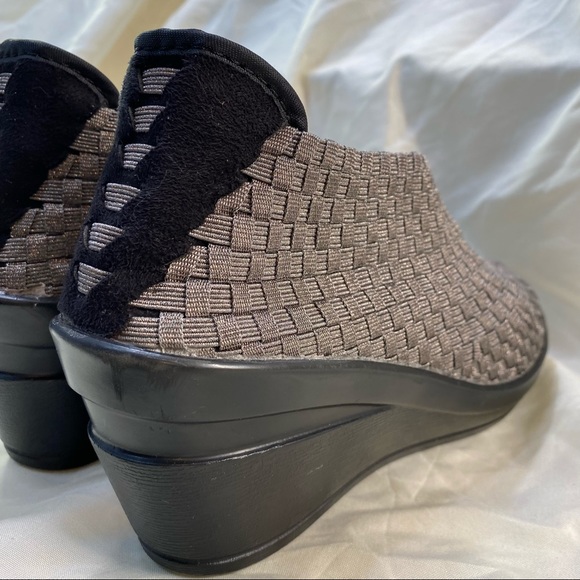 Bernie Mev Woven Slip-On Wedge Shoes - Picture 14 of 16